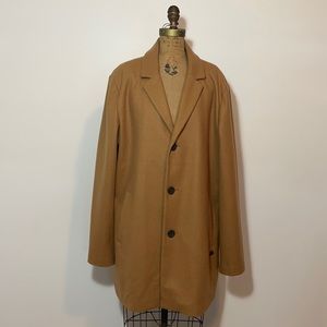 Guess Men’s Overcoat is camel, size XL